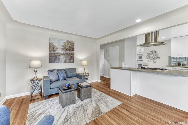 3423 W 39th Avenue, Denver, CO 80211