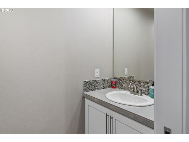 1867 S HARRIER Rd, Ridgefield, WA 98642