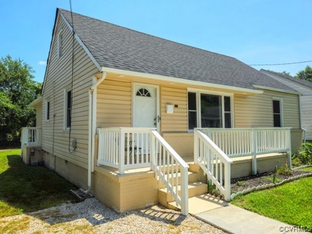1217 Arlington St, Petersburg, VA 23803