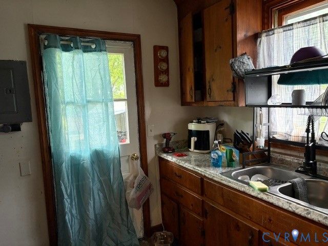 80 Henrico St, Petersburg, VA 23803