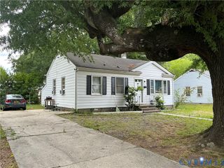 80 Henrico St, Petersburg, VA 23803