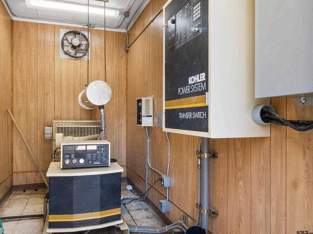 136 W Basil Dr., Diana, TX 75640