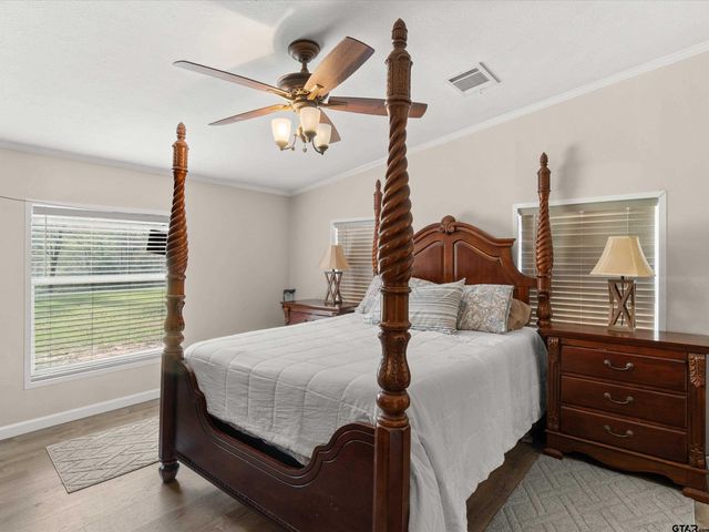 136 W Basil Dr., Diana, TX 75640