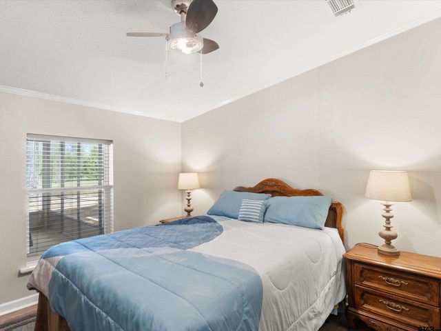 136 W Basil Dr., Diana, TX 75640