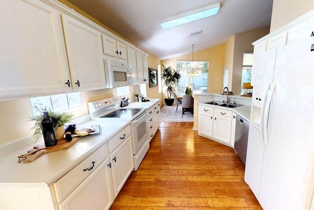 4160 Enchanted Cir, Roseville, CA 95747