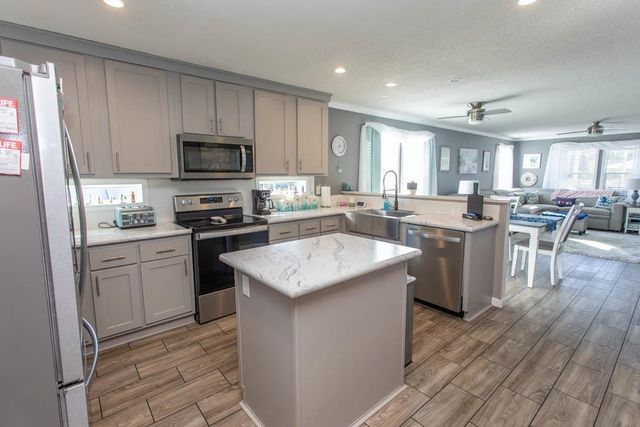 2069 Eastlynn Dr., Conway, SC 29526