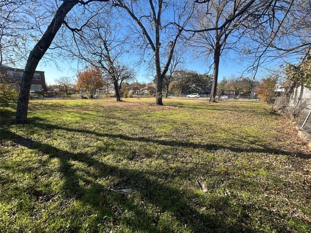 4302 Metropolitan Avenue, Dallas, TX 75210