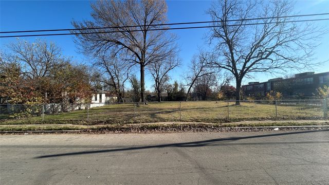 4302 Metropolitan Avenue, Dallas, TX 75210