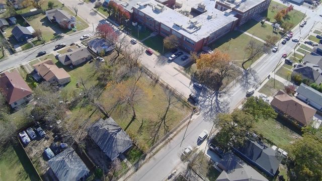 4302 Metropolitan Avenue, Dallas, TX 75210