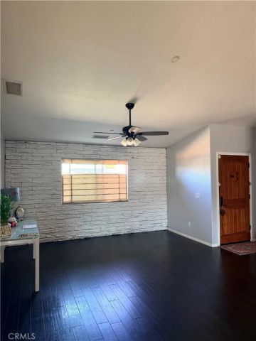 12833 Algonquin, Apple Valley, CA 92308