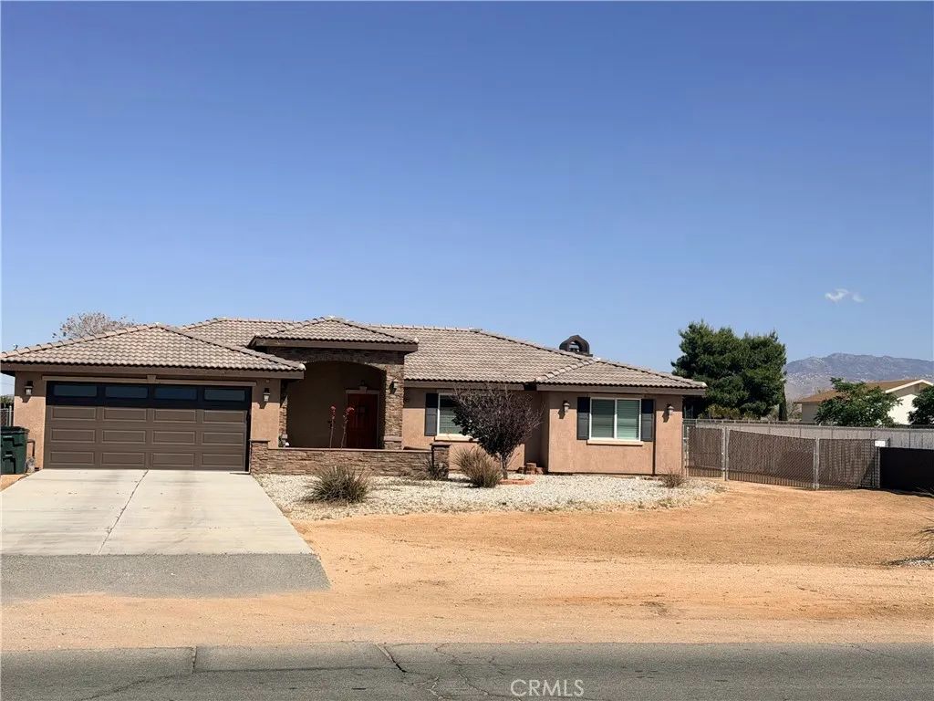 12833 Algonquin, Apple Valley, CA 92308