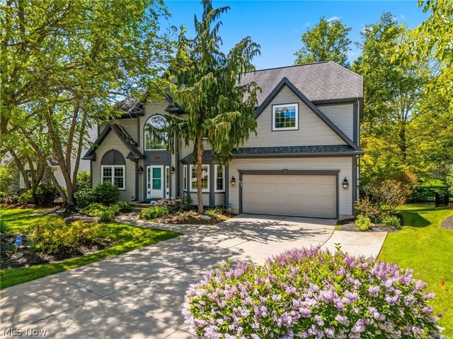 2984 Silver Maple Drive, Fairlawn, OH 44333