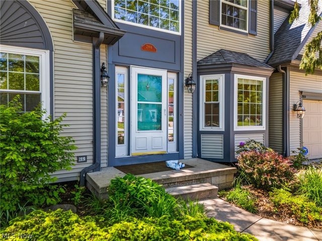 2984 Silver Maple Drive, Fairlawn, OH 44333