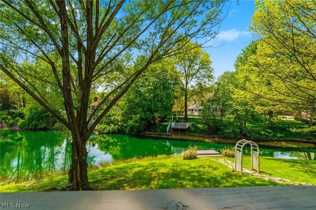 2984 Silver Maple Drive, Fairlawn, OH 44333