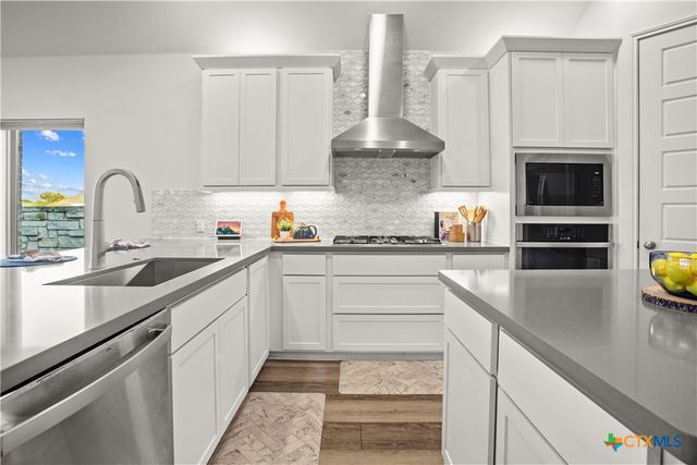 369 Cold River Run, Kyle, TX 78640