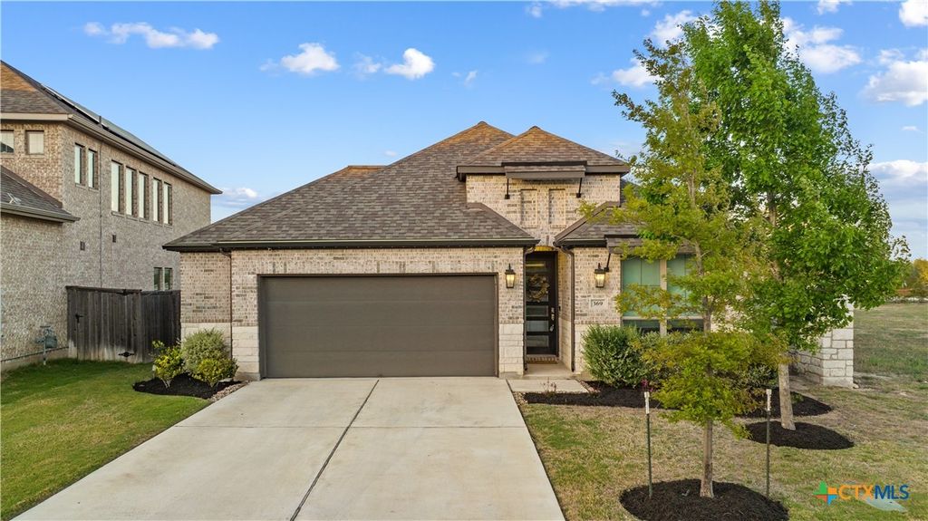 369 Cold River Run, Kyle, TX 78640