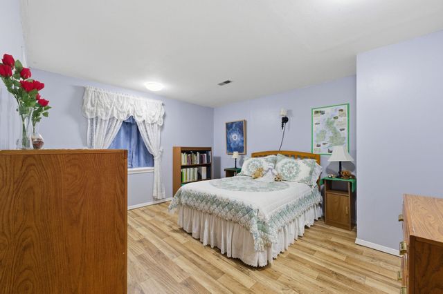 626 S Spruce St, Goddard, KS 67052