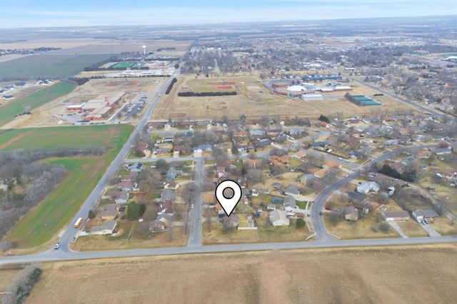 626 S Spruce St, Goddard, KS 67052