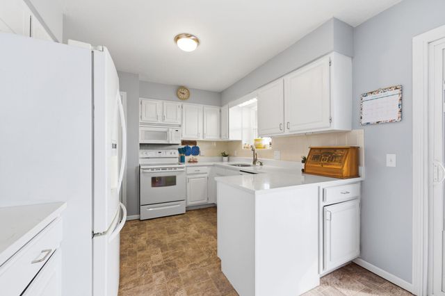 626 S Spruce St, Goddard, KS 67052