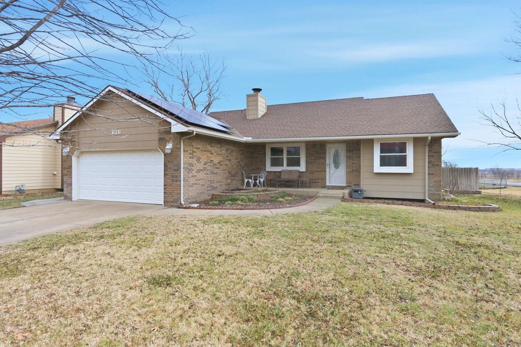 626 S Spruce St, Goddard, KS 67052