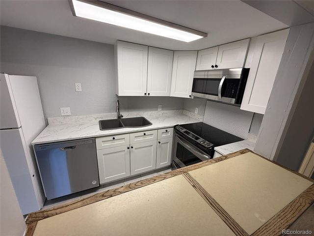 9725 E Harvard Avenue 396, Denver, CO 80231