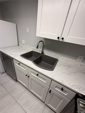 9725 E Harvard Avenue 396, Denver, CO 80231