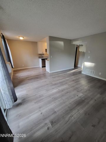 4606 Neil Road APT 197, Reno, NV 89502