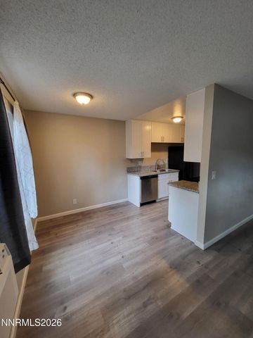 4606 Neil Road APT 197, Reno, NV 89502