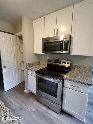 4606 Neil Road APT 197, Reno, NV 89502