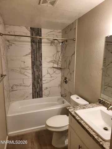 4606 Neil Road APT 197, Reno, NV 89502