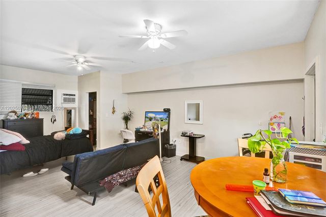 9910 Bahama Dr, Cutler Bay, FL 33189