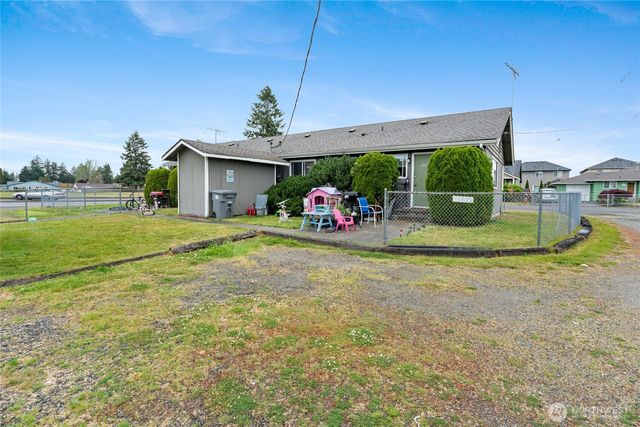 922 134th Street Ct S, Tacoma, WA 98444
