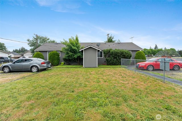 922 134th Street Ct S, Tacoma, WA 98444