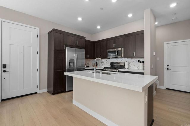 1220 Sunrise View 101, San Marcos, CA 92078