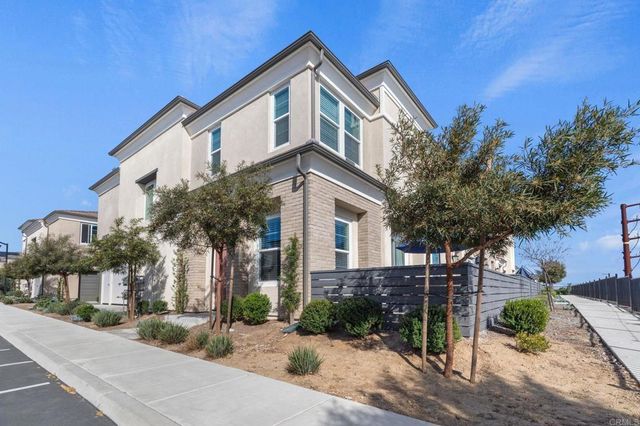 1220 Sunrise View 101, San Marcos, CA 92078