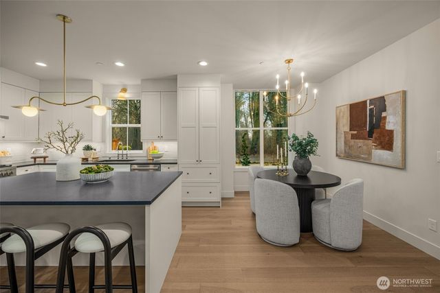 10606 NE 54th Lane, Kirkland, WA 98033