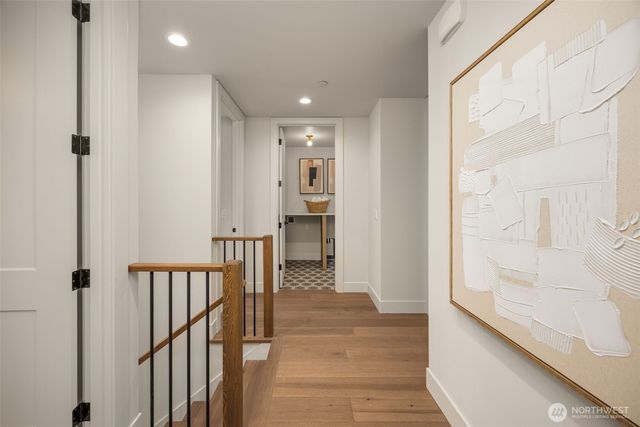 10606 NE 54th Lane, Kirkland, WA 98033