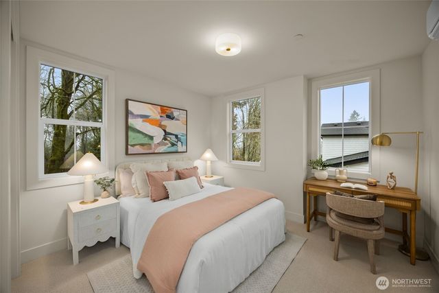 10606 NE 54th Lane, Kirkland, WA 98033