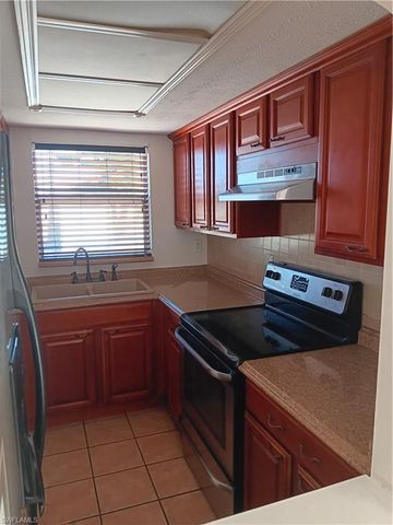 1300 SE 7th ST # 101, Cape Coral, FL 33990