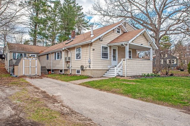 10 Sunnybank Ave, Rockland, MA 02370