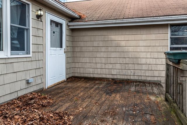 10 Sunnybank Ave, Rockland, MA 02370