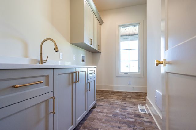 2468 Horn Springs, Lebanon, TN 37087