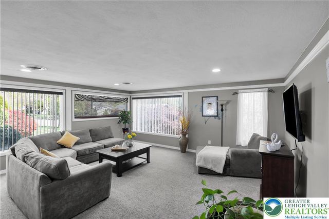 1271 Stafore Drive, Hanover Twp, PA 18017