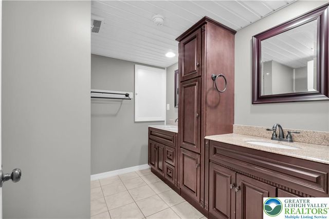 1271 Stafore Drive, Hanover Twp, PA 18017