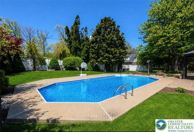 1271 Stafore Drive, Hanover Twp, PA 18017