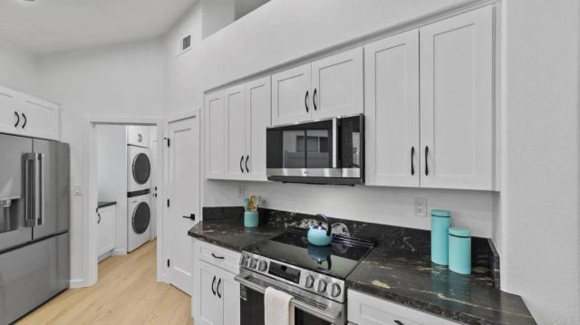 4888 Thebes, Oceanside, CA 92056