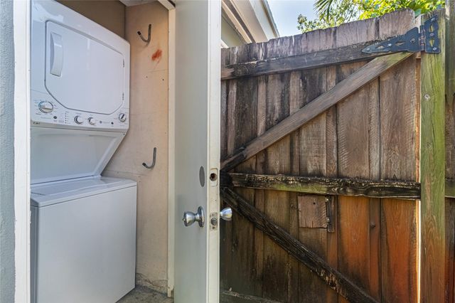 1009 NE 23rd Drive, Wilton Manors, FL 33305