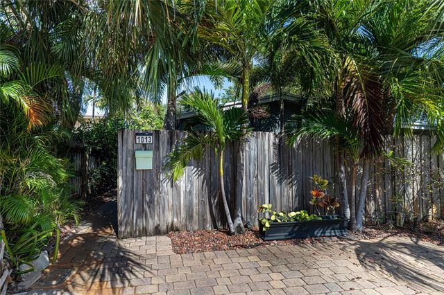 1009 NE 23rd Drive, Wilton Manors, FL 33305