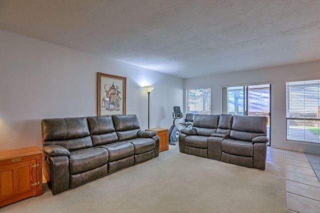 14307 Camino Del Rey NE, Albuquerque, NM 87123