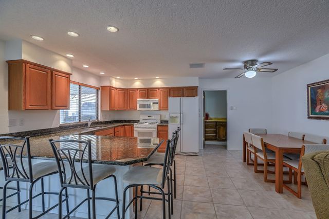 14307 Camino Del Rey NE, Albuquerque, NM 87123
